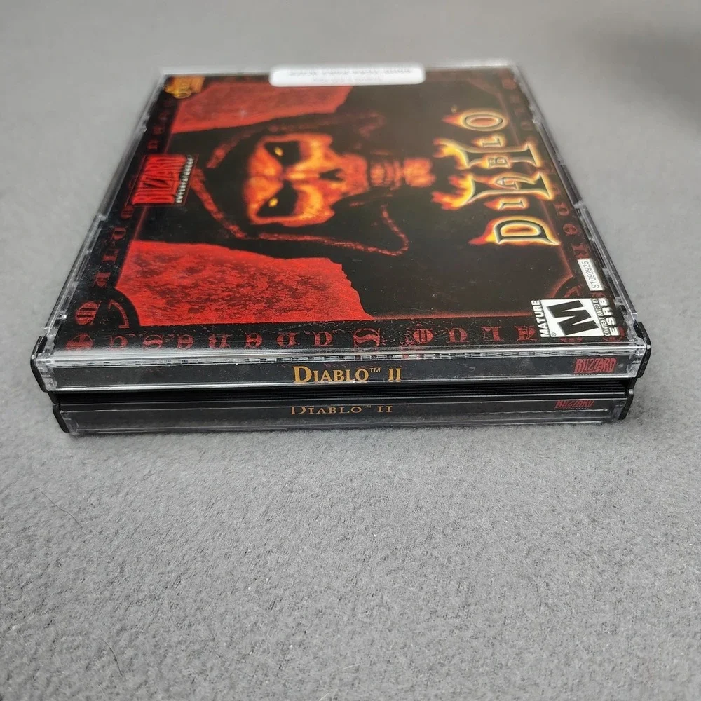 Diablo 2 II PC Game Windows 2000 Blizzard All 3 Discs Jewel Case Vintage Gaming